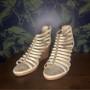 Johnston & Murphy Geneva Wedge